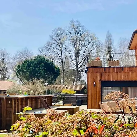 Des Pavillons Du * Vielle-Saint-Girons